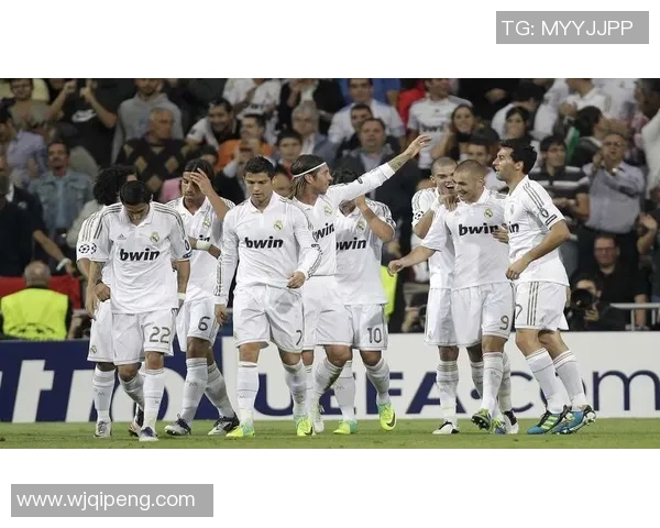 揭晓足球明星身份的精彩时刻与背后故事