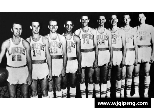 NBA精彩瞬间：篮球场上的壮丽瞬间与激情时刻